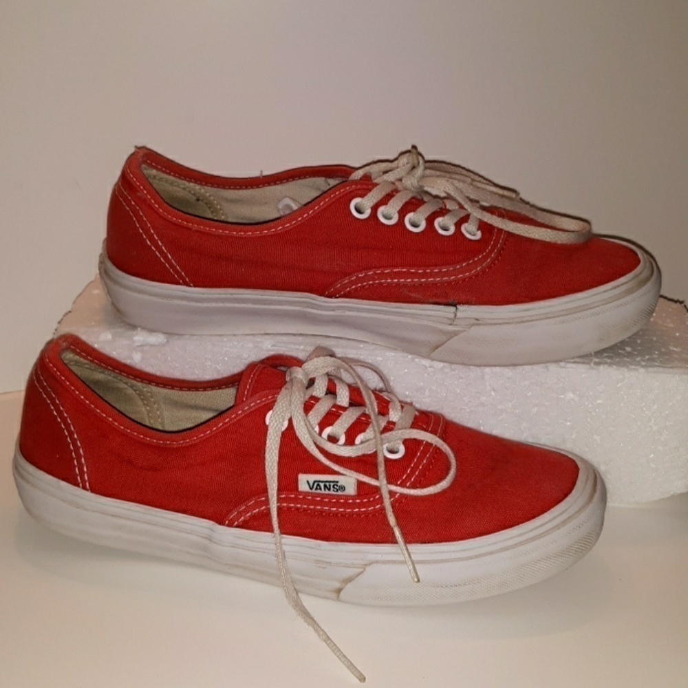 Red Van's lace up mens sz 3.5 womans 5.5 skateboard deck shoes old school retro